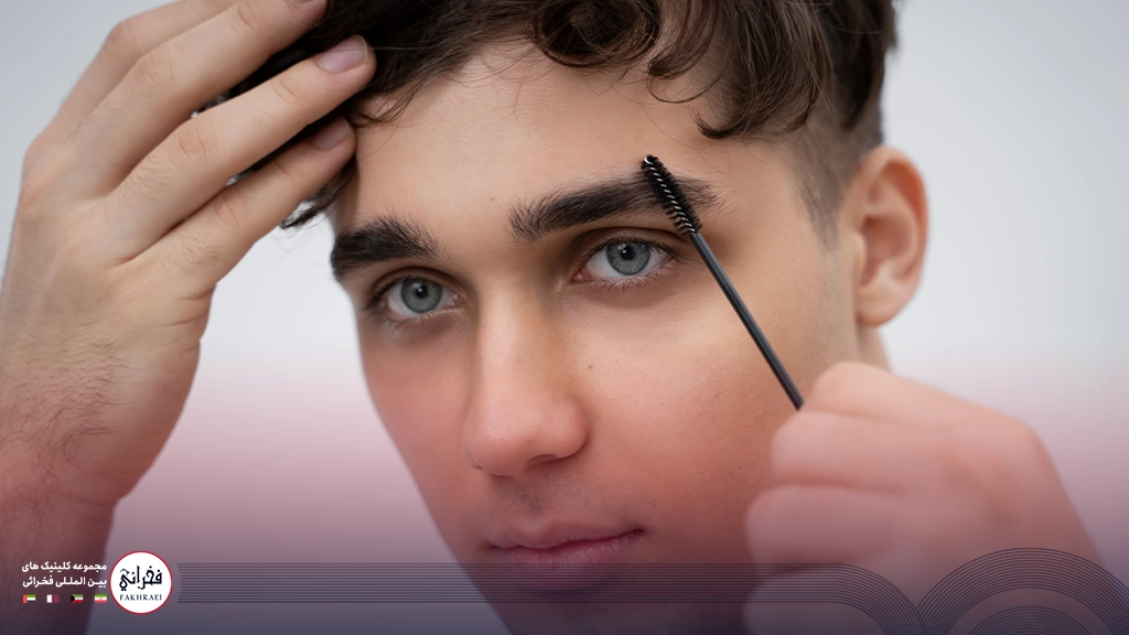 کاشت ابرو مردانه-مردی با ابرو پرپشت