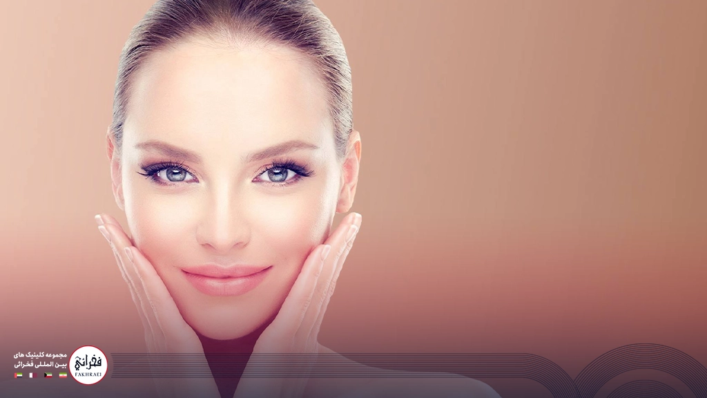 مزوژل برای جای جوش و زخم-صورت خندان خانمی