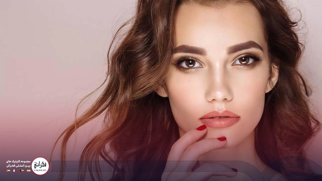 تزریق ژل لب مدل هالیوودی-نمایی از لب های برجسته هالیوودی خانومی