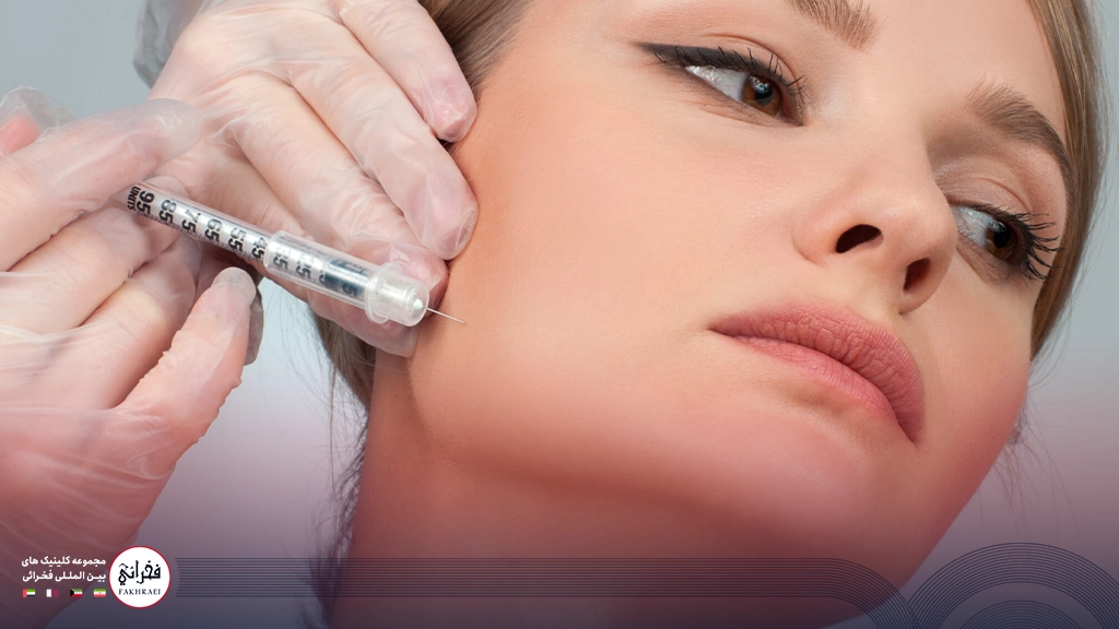 زاویه سازی صورت -در حال تزریق فیلر برای کانتورینگ