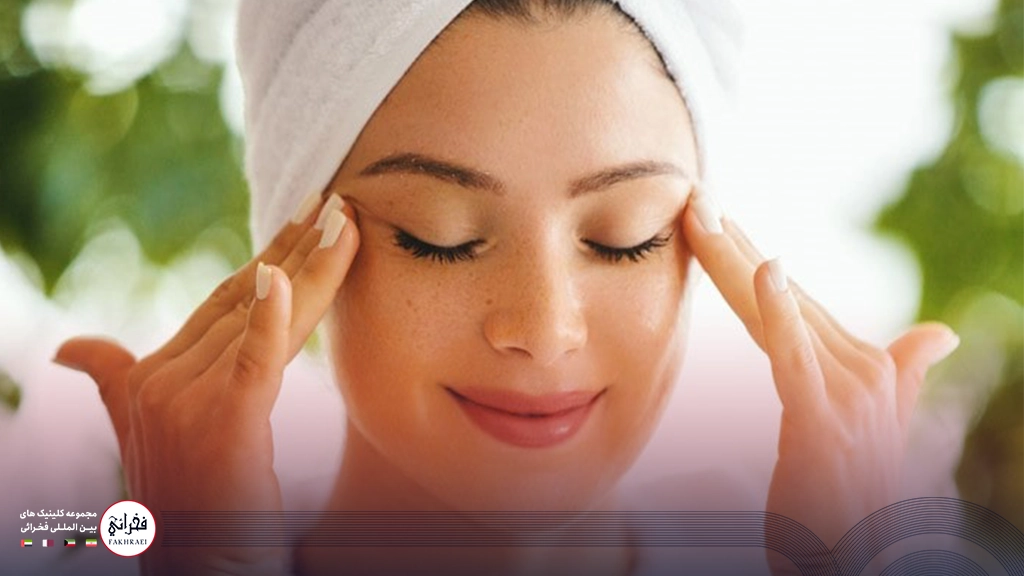 دختری با پوست صاف و بدون افتادگی پس از درمان شلی پوست صورت به روش هایفو 