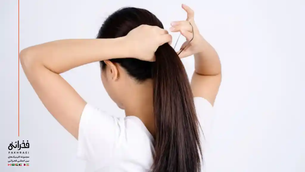 محکم بستن مو عامل ریزش مو در زنان